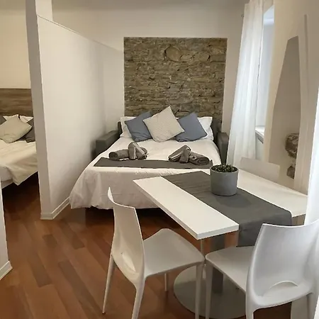 Cereria Delta شقة *